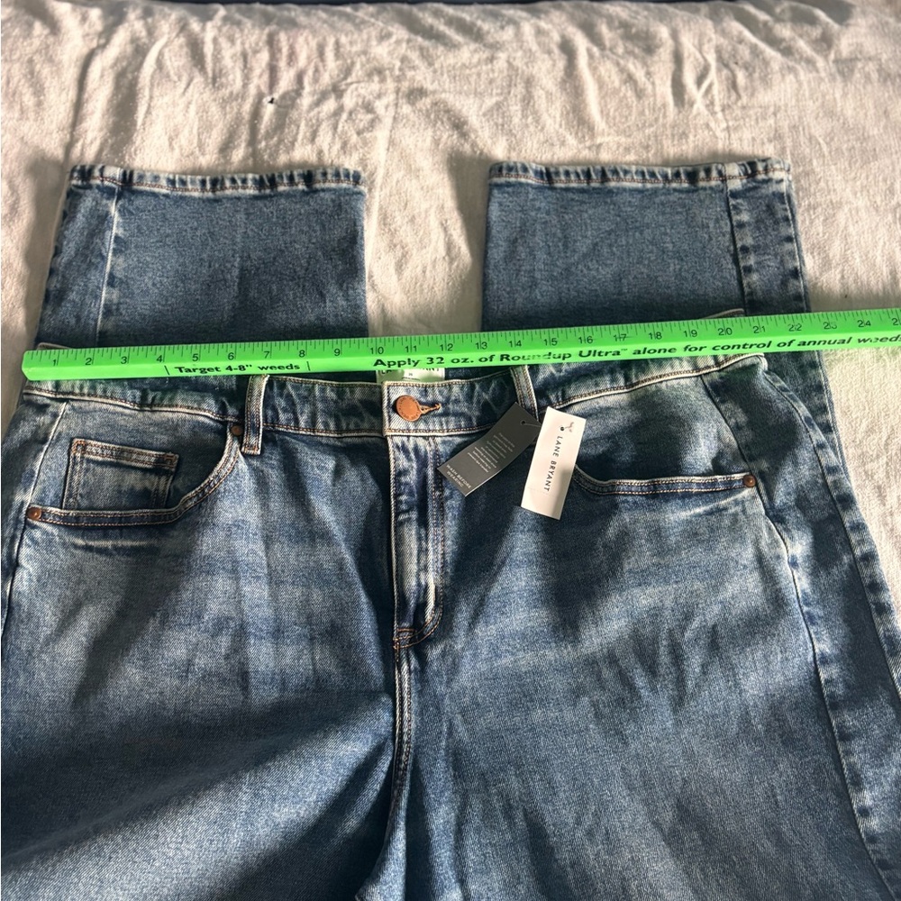 NWT Lane Bryant Jeans Size 20 90’s Loose Straight Leg. Medium wash. Denim. - Picture 3 of 6